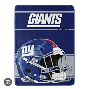 NWT NY GIANTS PLUSH THROW